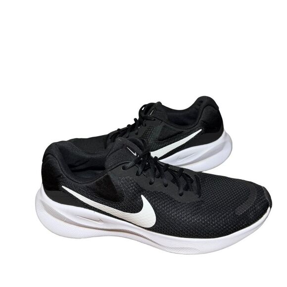 Nike Men\'s Black Running Shoes with White Swoosh size 11 main image 6